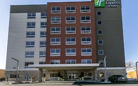 Holiday Inn Express & Suites Jersey City North - Hoboken By Ihg